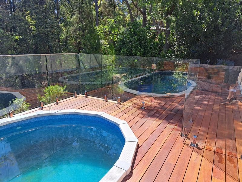Frameless glass pool fence, Sydney